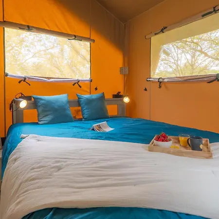 Camping Saint-Sozy منتجع