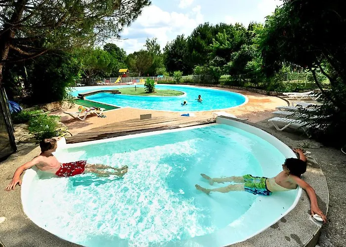 Camping Saint-Sozy * Saint-Sozy